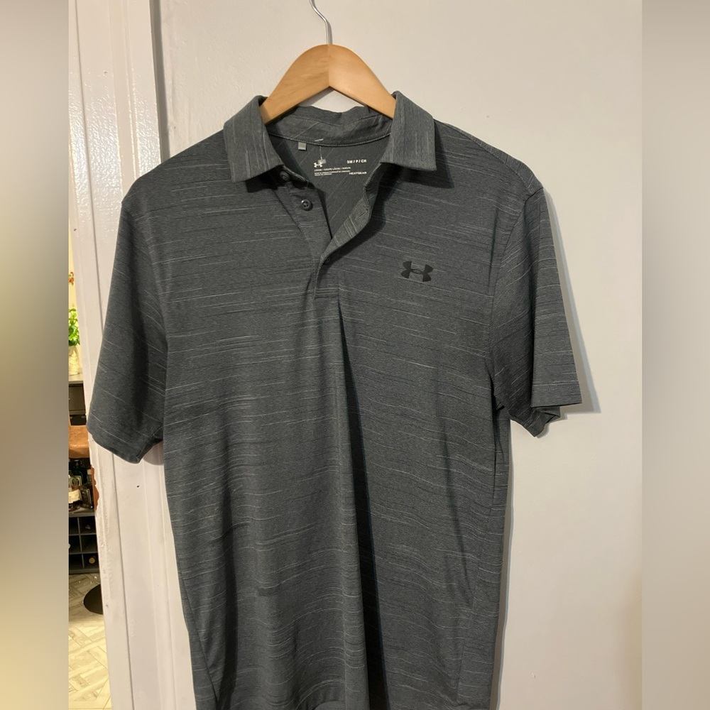 Under Armour Polo Size Sm/P/CH Loose Heatgear